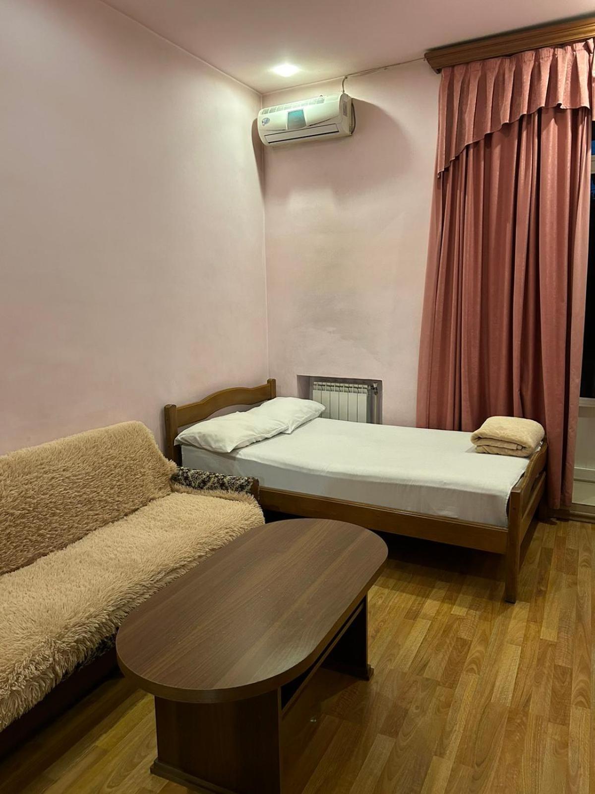 Manand Hotel Erévan Extérieur photo
