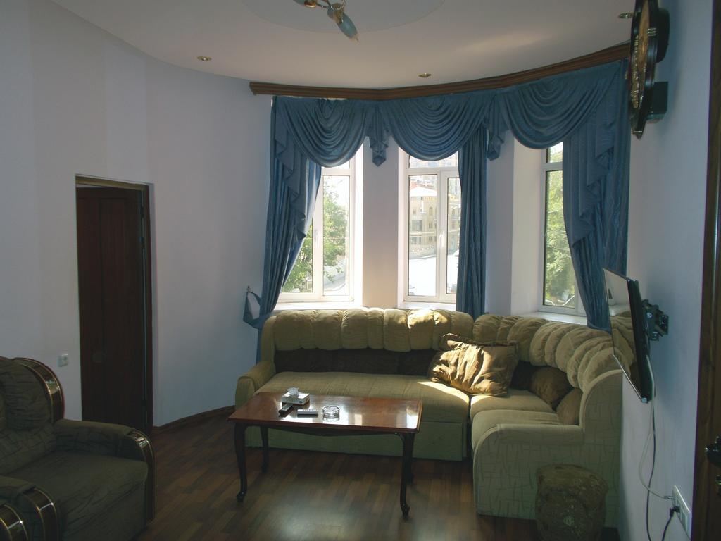 Manand Hotel Erévan Extérieur photo