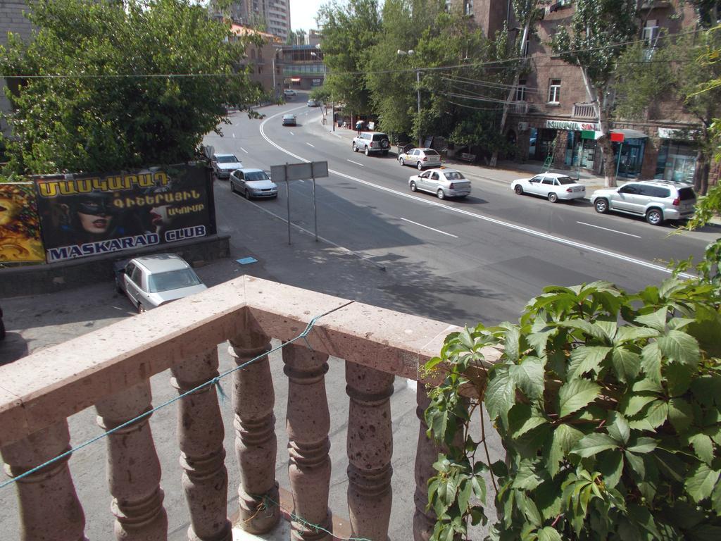 Manand Hotel Erévan Extérieur photo