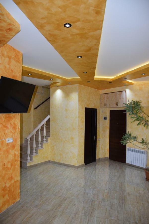 Manand Hotel Erévan Extérieur photo